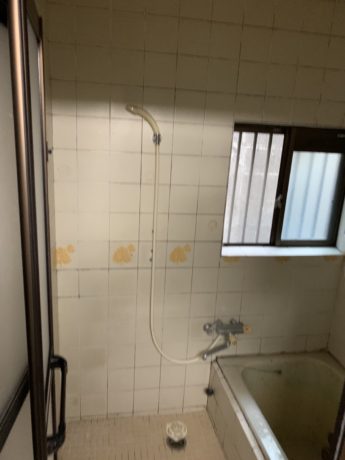 風呂・浴室のリフォーム事例の施工前写真