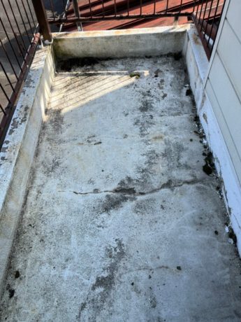 ﾍﾞﾗﾝﾀﾞ防水　施工前