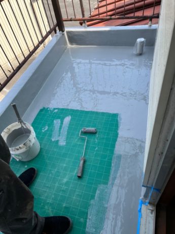 ウレタン塗膜1層目施工