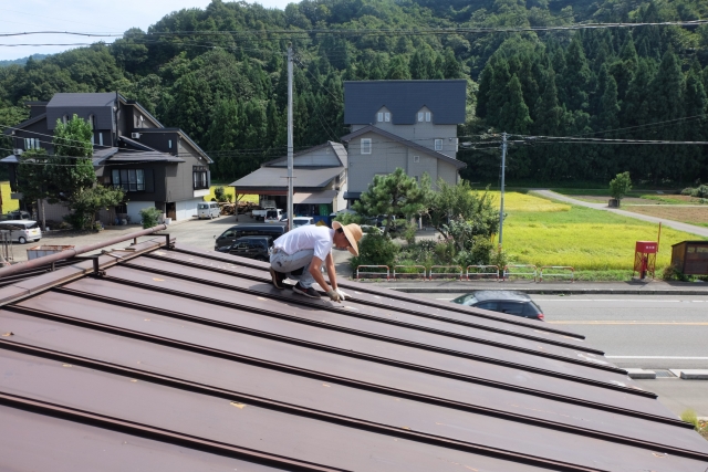 DIYで屋根の補修する方法